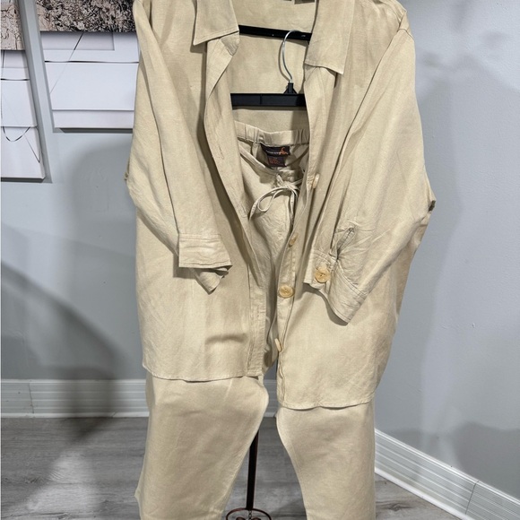 Women’s Ashley Steward beige plus size Linen blend two piece crop separates set - Picture 3 of 9